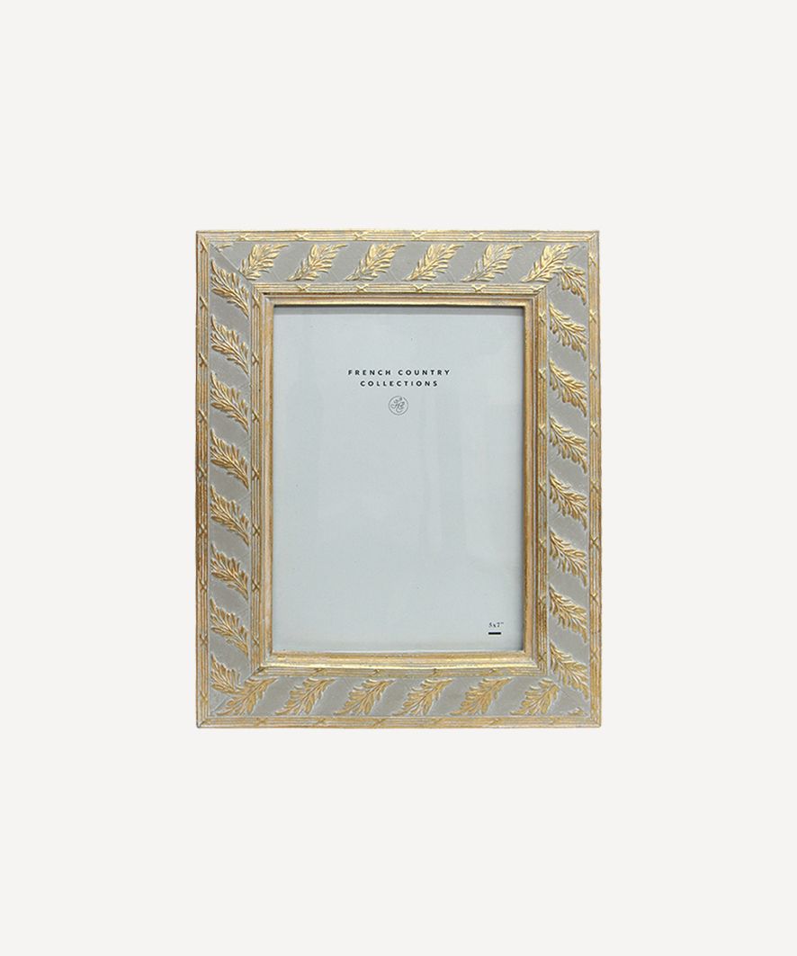Embossed Leaves Photo Frame 5x7"