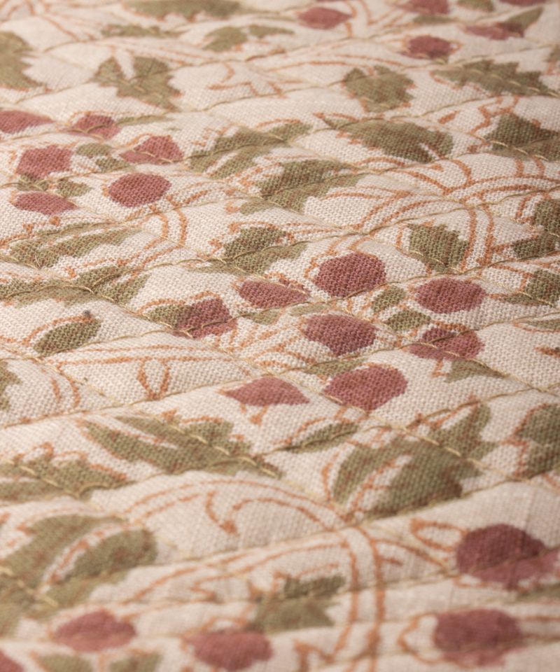 Berry and Vine Quilted Placemat
