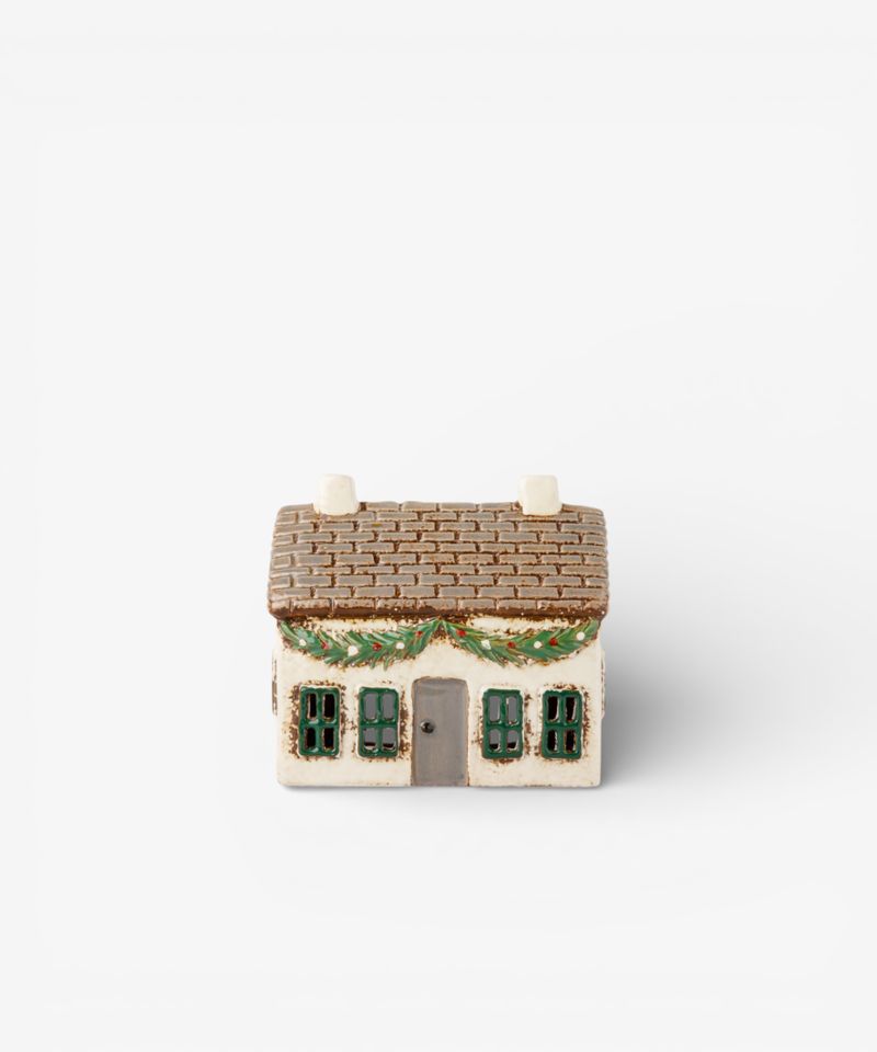 Christmas Tea Light Cottage with Swag