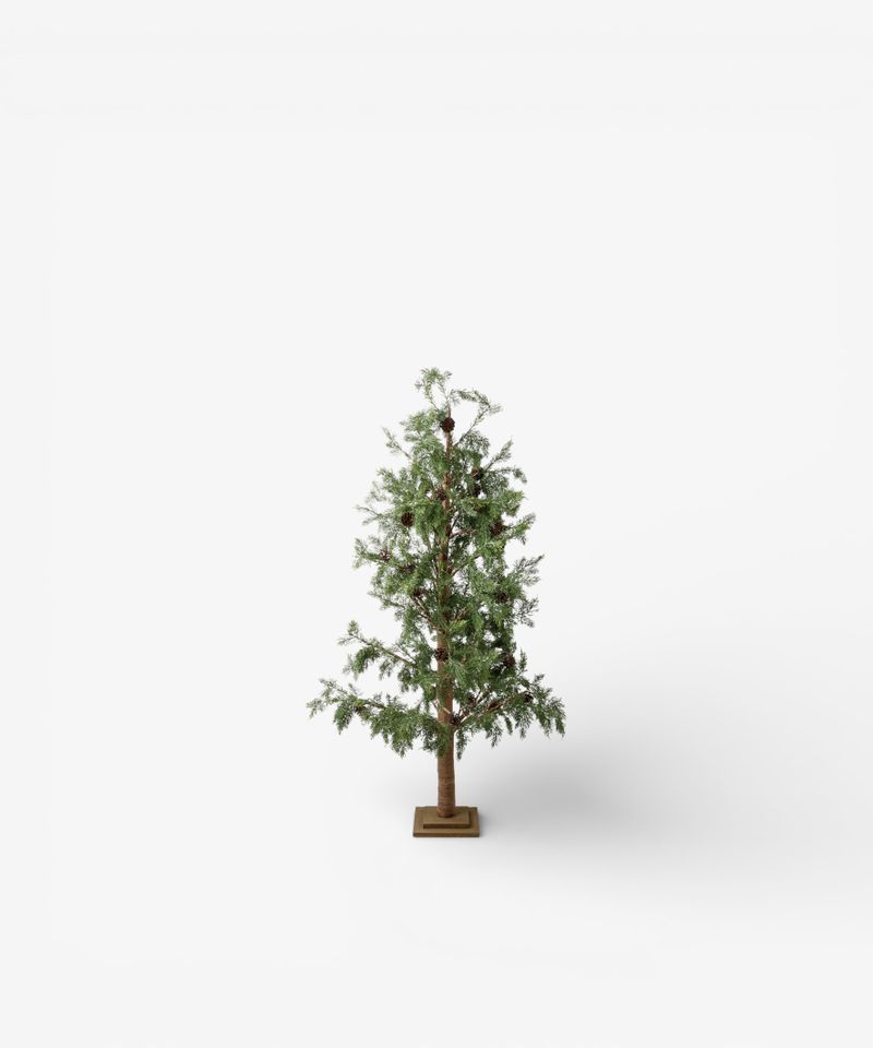 Cedar Evergreen Christmas Tree 140cm