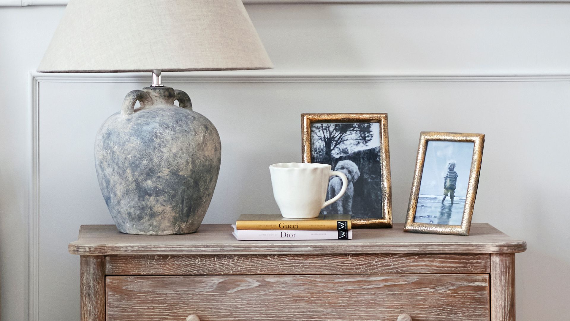 <h2>A Gift For Her</h2><button>Shop Now</button>