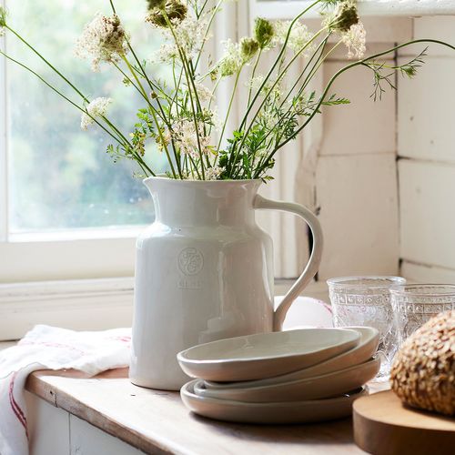 Jugs & Decanters