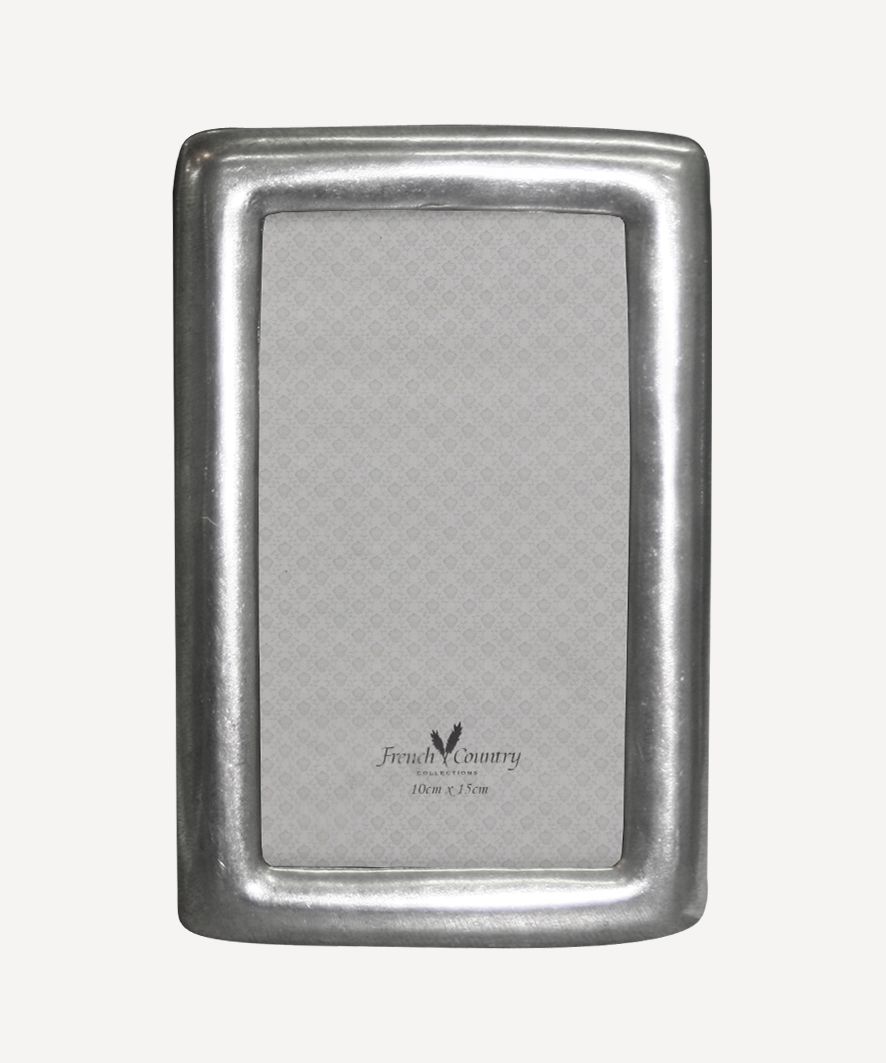 Rounded Pewter Photo Frame 4x6"