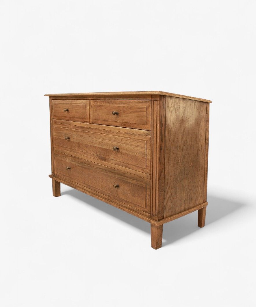 Villa Oak Chest of Drawers