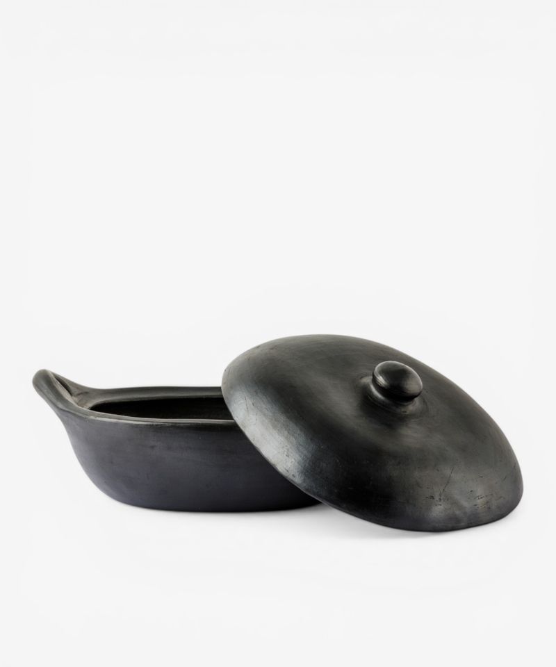 La Chamba Rectangle Casserole Dish w/ Lid (Size 2)