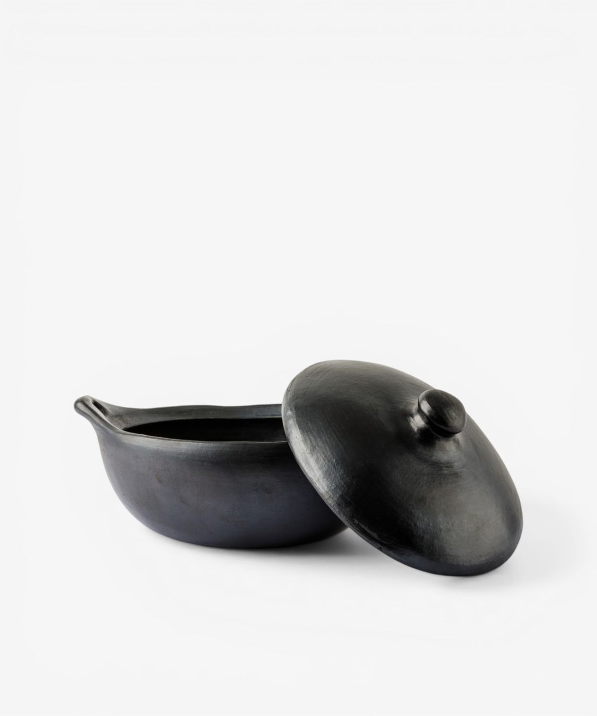 La Chamba Oval Casserole Dish with  Lid (Size 3)