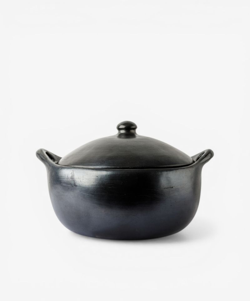 La Chamba Round Casserole Dish  (Size 6)