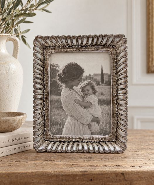 Fanned Rectangle Photo Frame Pewter Finish 5x7