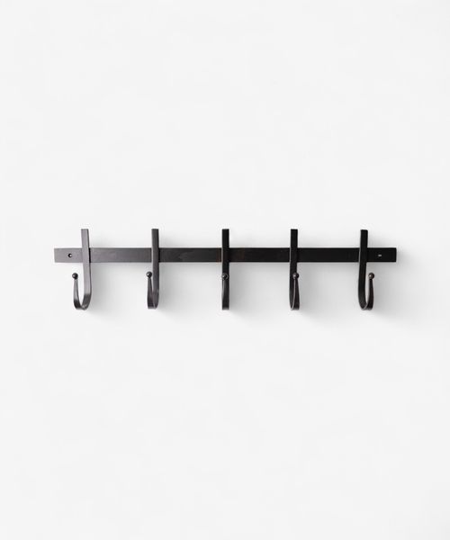 Chunky Iron 5 Hook Brush Black