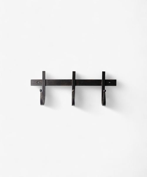 Chunky Iron 3 Hook Brush Black