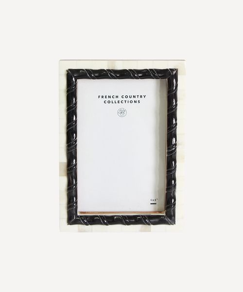 Black & White Spiral Photo Frame 4x6"