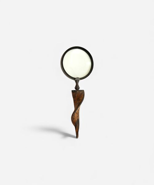 Oversized Twist Magnifying Glass