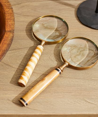 Uriel Magnifying Glass