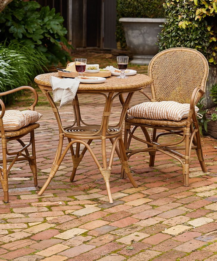 Country discount bistro set