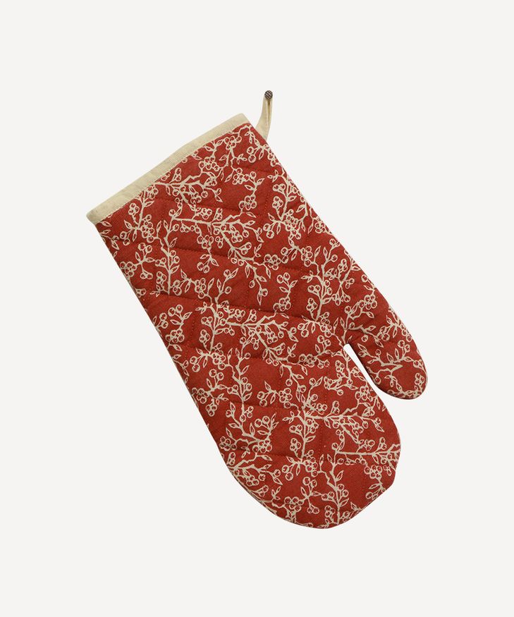 Christmas Cherry Quilted Oven Mitt