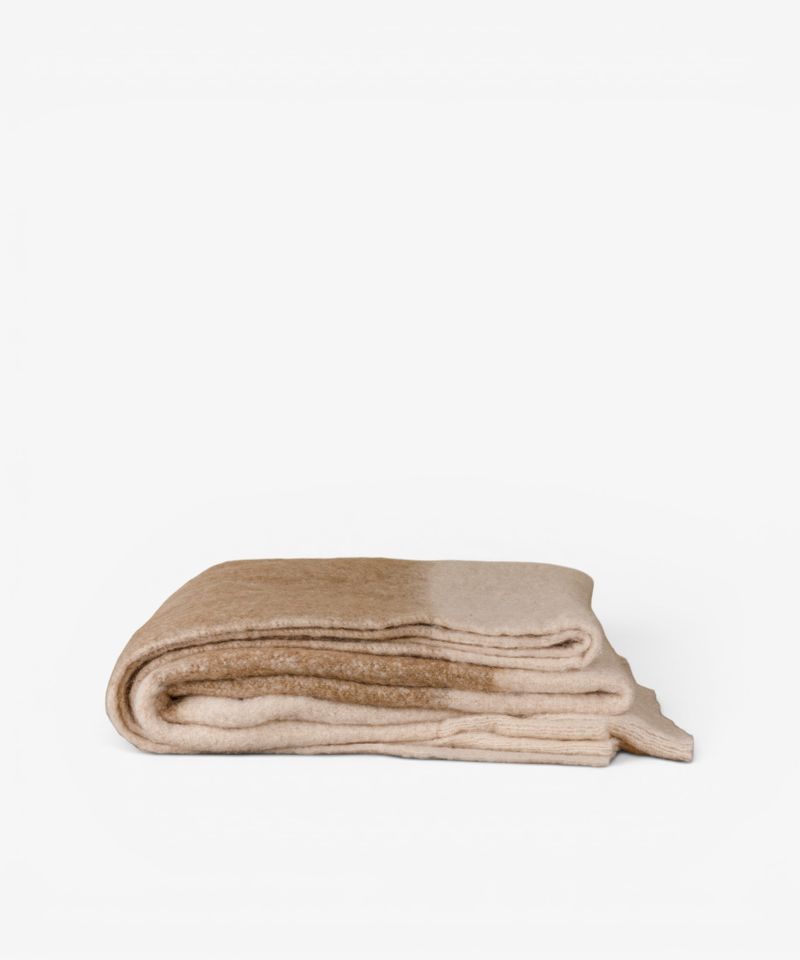 Florentine Dusky Pink Throw