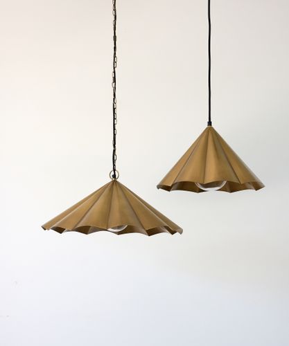 Scalloped Pendant Gold Large