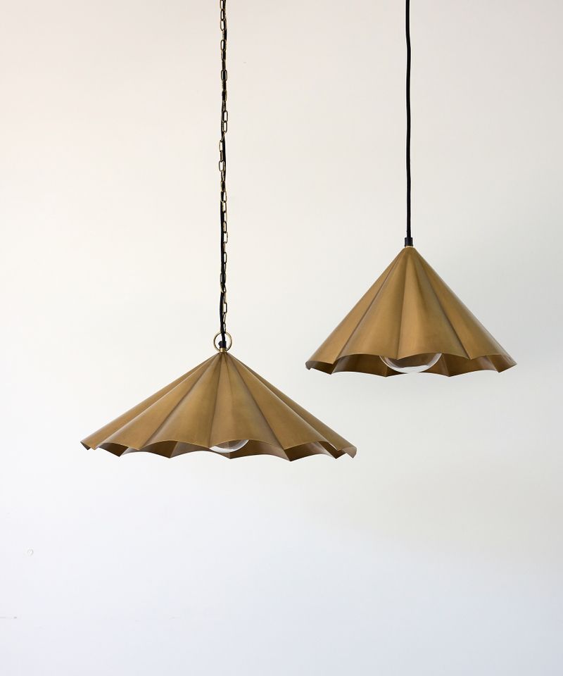 Scalloped Pendant Gold Large