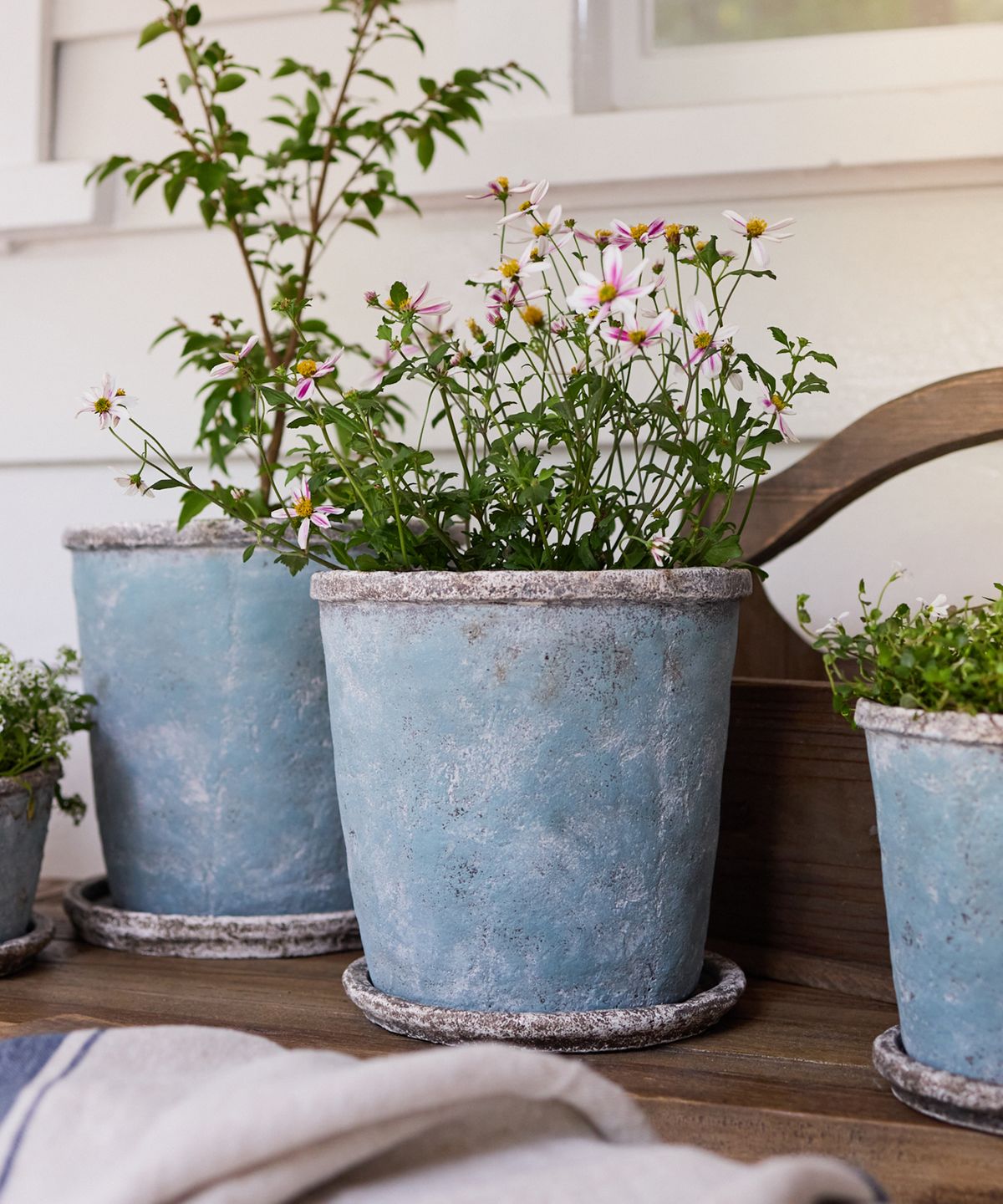 Sea Blue Plant Pot & Saucer Medium