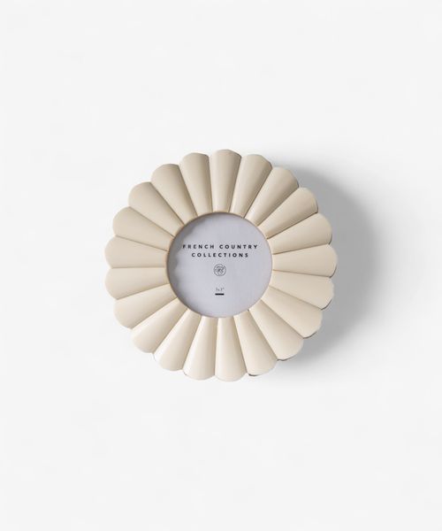 Aria Round Photo Frame