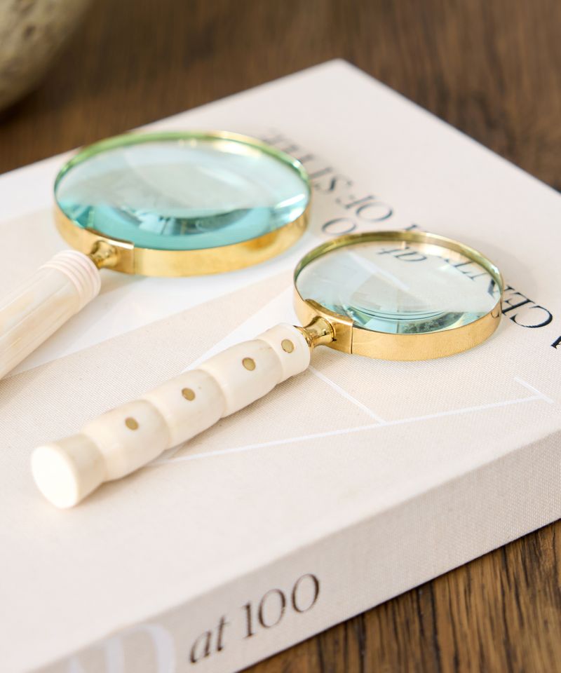 Calliope Magnifying Glass