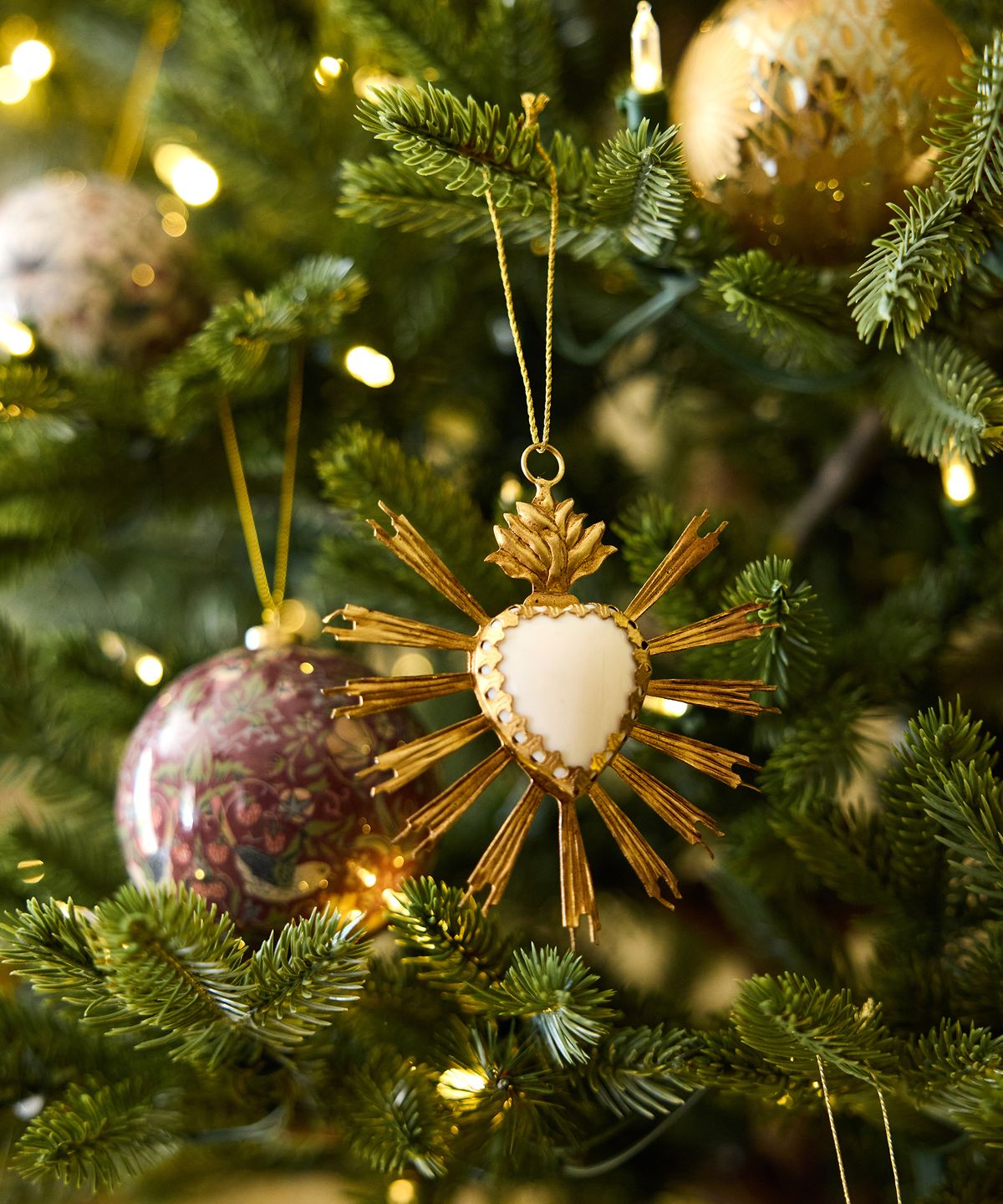 Hanging Burst Heart with Stone