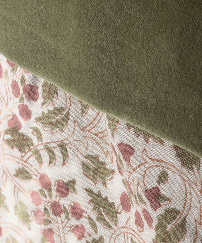 Berry and Vine Stocking Velvet