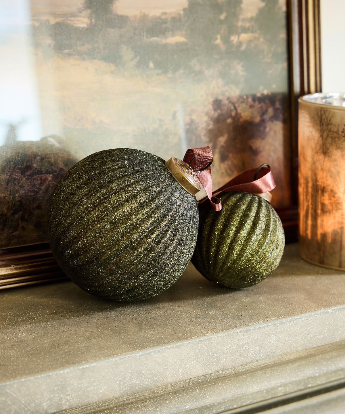 Stripe Glitter Bauble Green 8cm