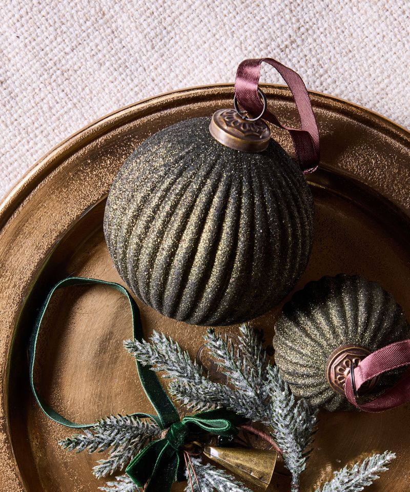 Stripe Glitter Bauble Green 10cm