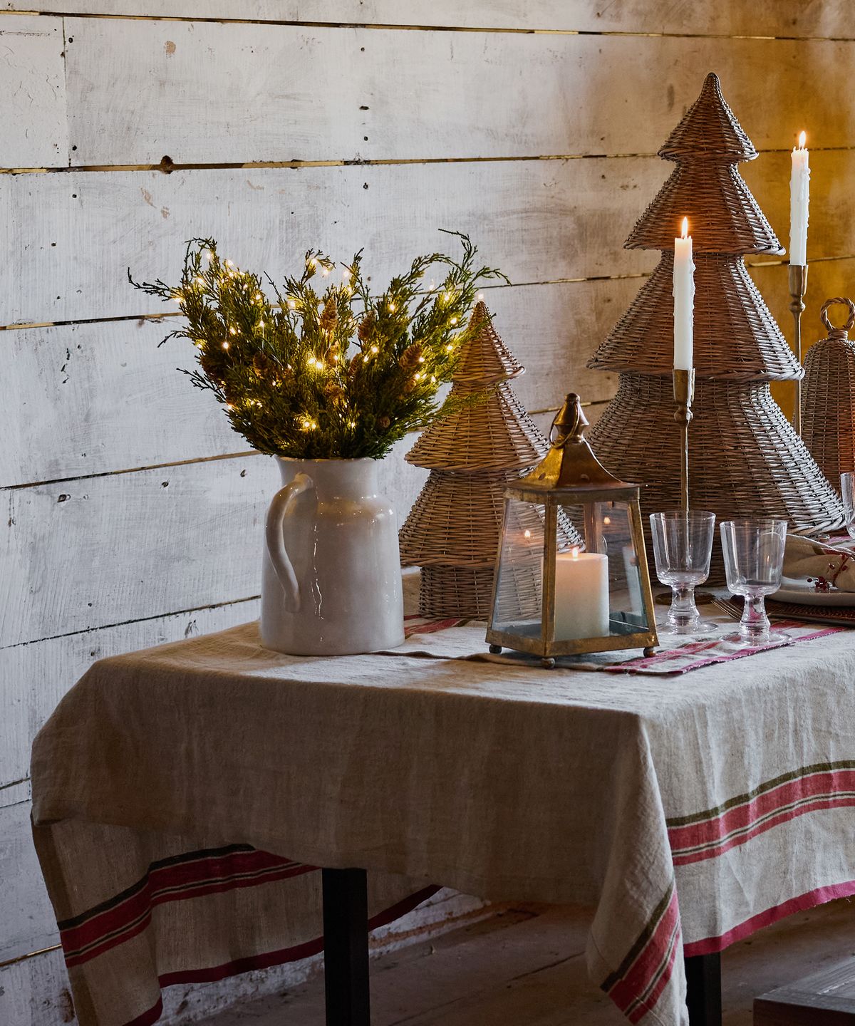 Cedar & Pinecone Branch with Lights 104cm