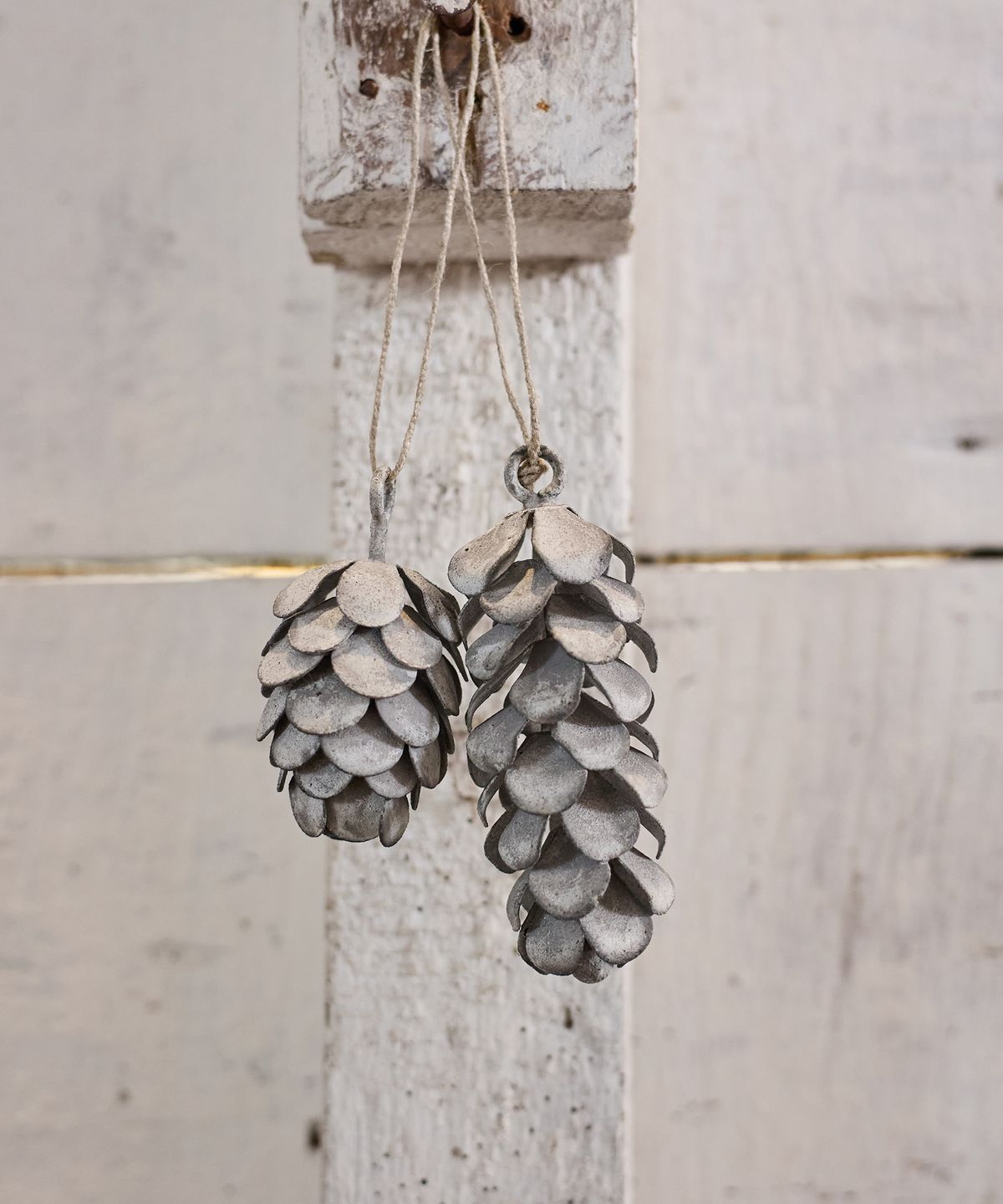 Hanging Pinecone Long Ash Grey