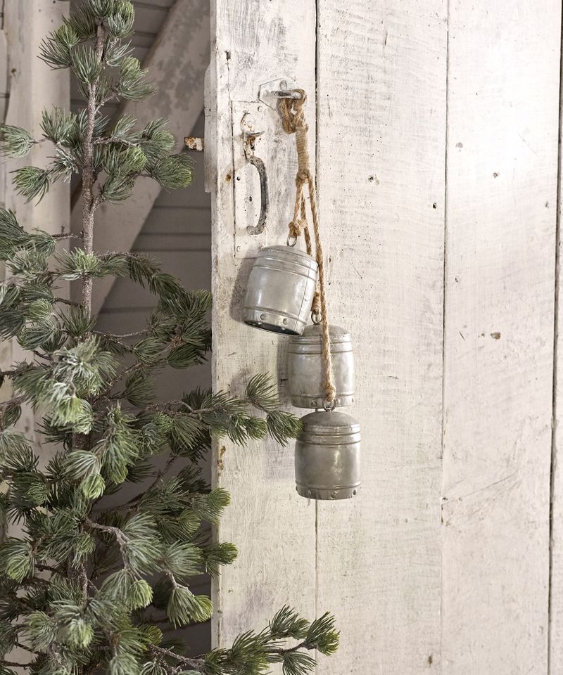 Cow Bell on Rope Bunch 3