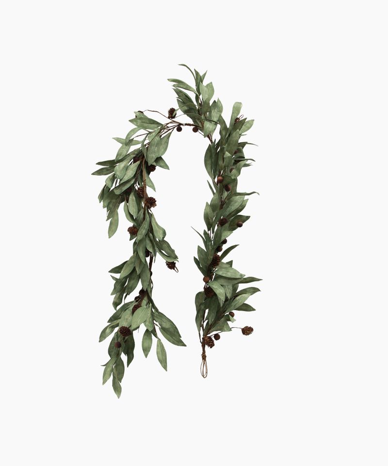 Eucalyptus & Brown Berry Wood Swag Large