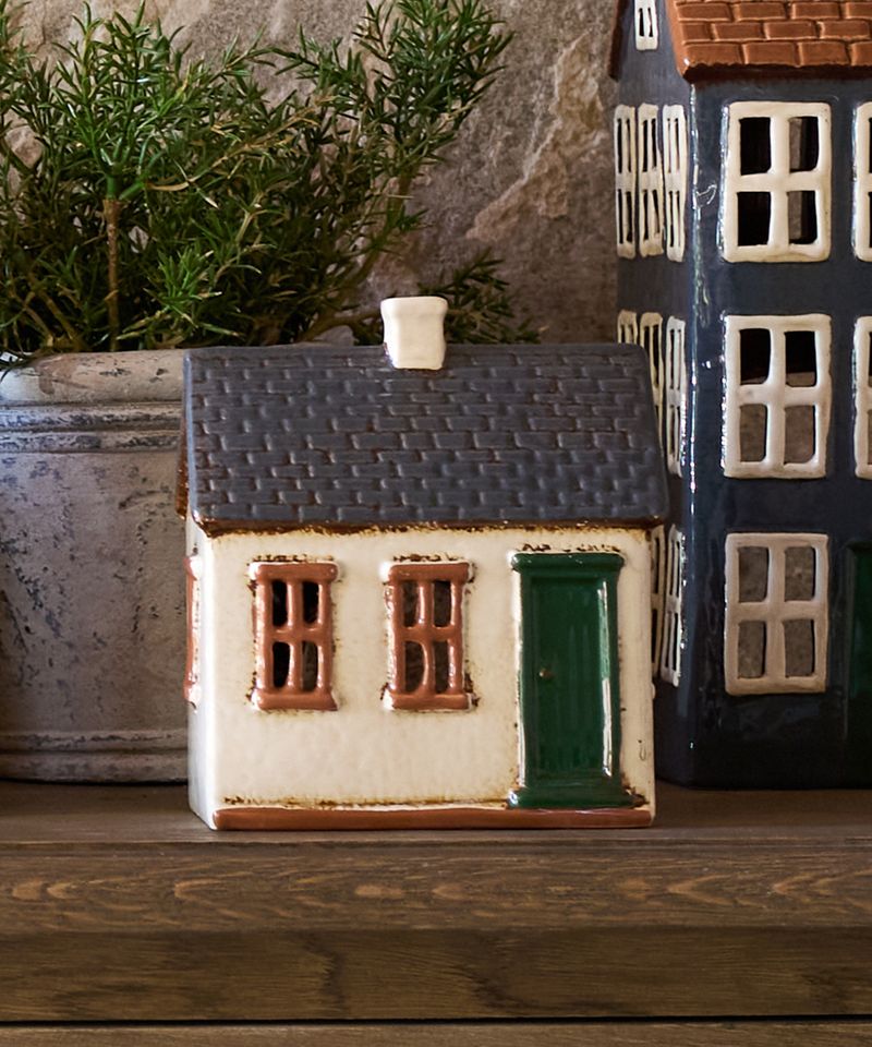 Cotswolds Country Tea Light Homestead