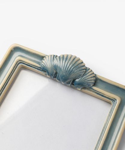 Seashell Portrait Photo Frame 4x6"