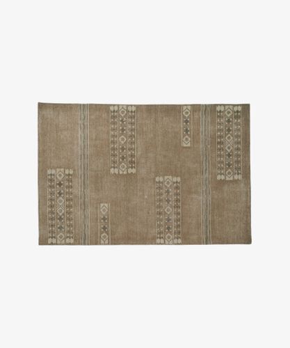 Nila Hand Tufted Rug Large
