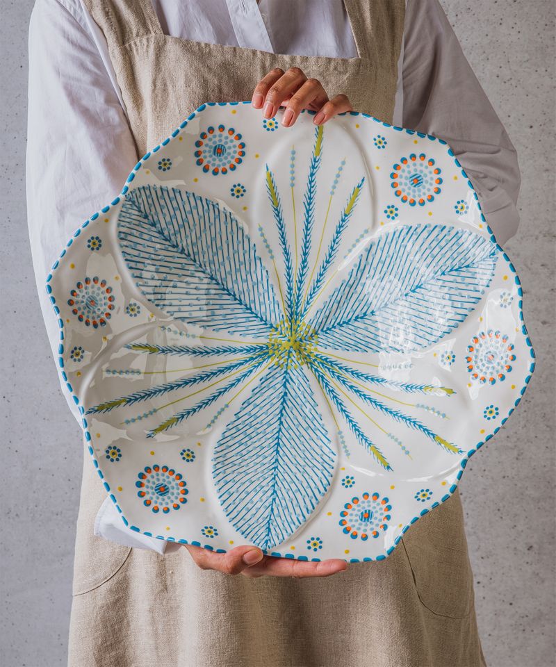 Tulip Salad Bowl Super Turquoise