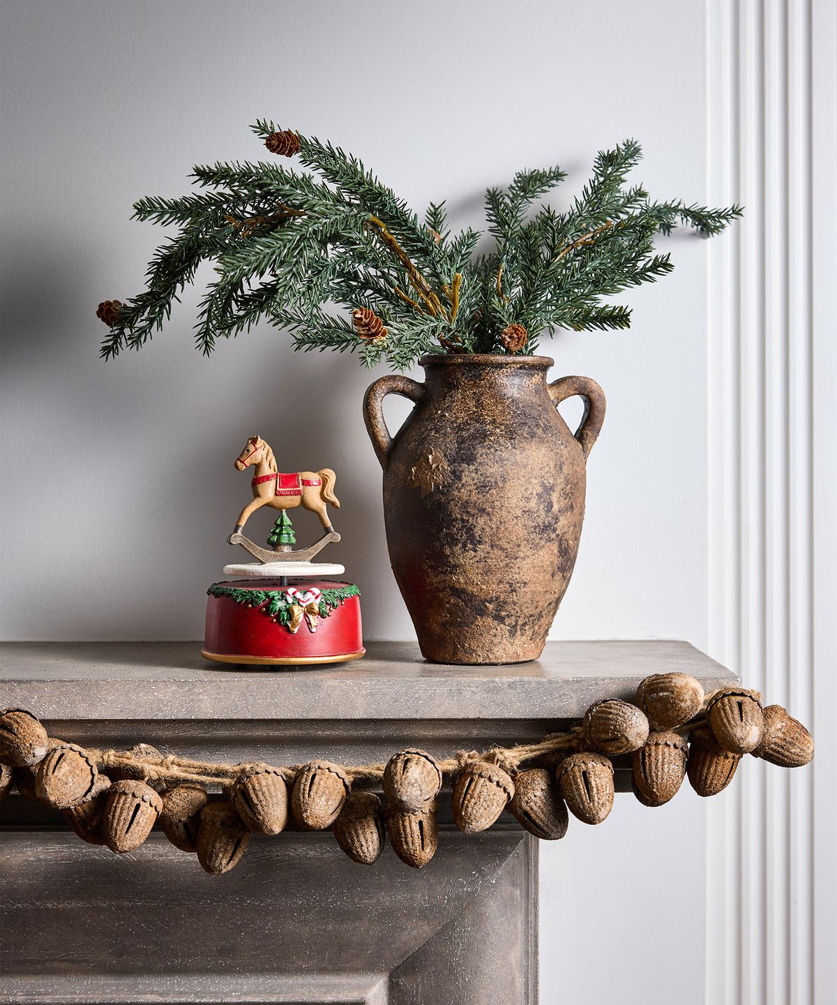 Festive Acorn Garland Rust