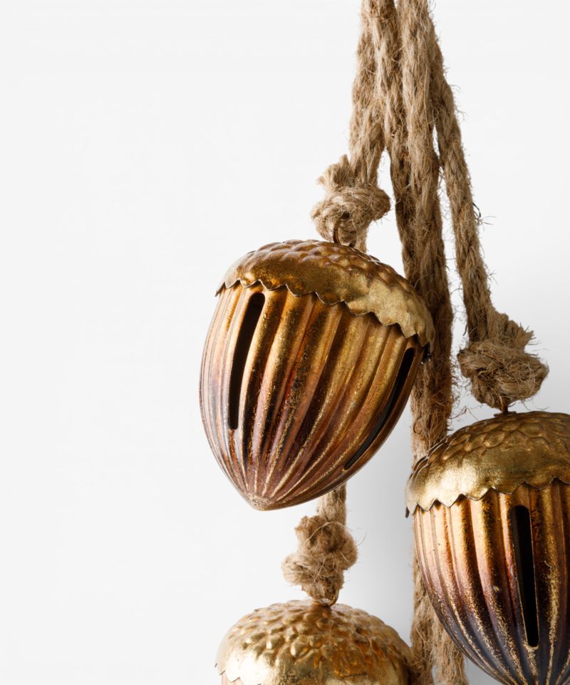 Acorns on Rope Gold