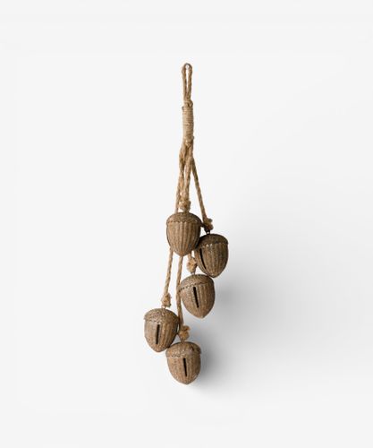 Acorns on Rope Rust