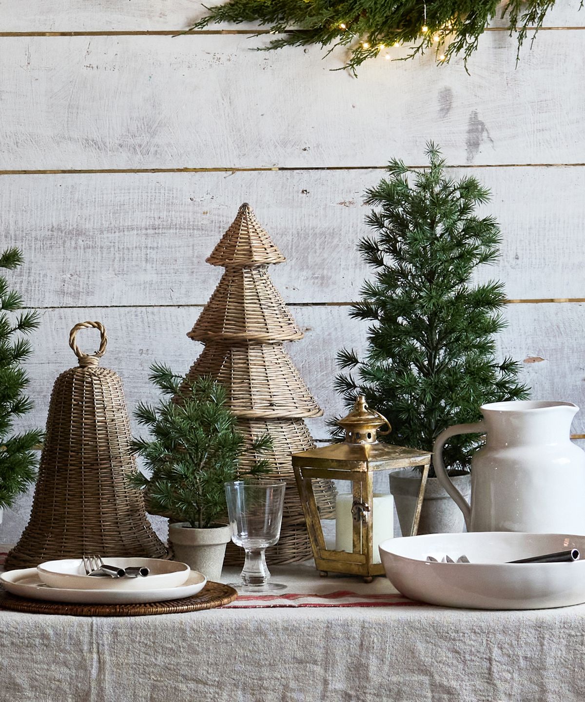 Table Pine Tree Large