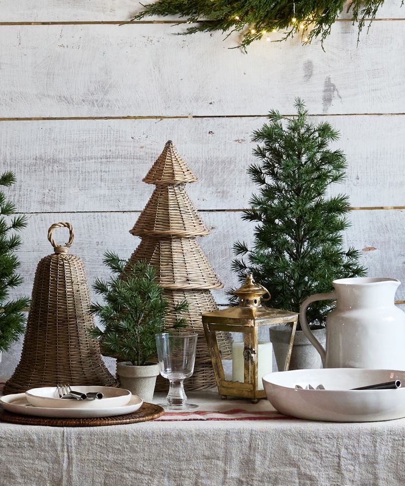Table Pine Tree Large