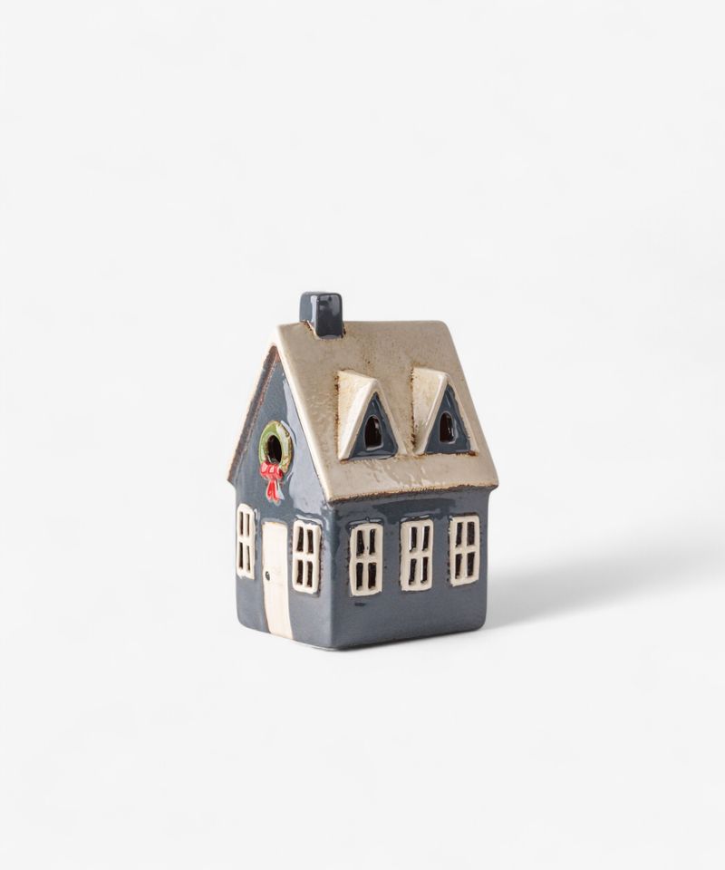 Alsace Tea Light Cottage Navy with Wreath