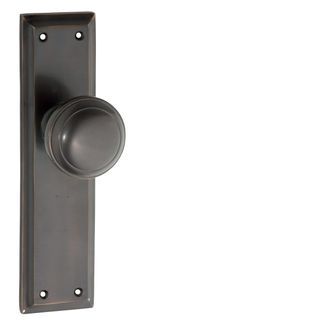 KNOB ON PLATE ANTIQUE BRASS