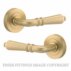 IVER 16260 LEVER ON ROSE HANDLES BRUSHED GOLD PVD