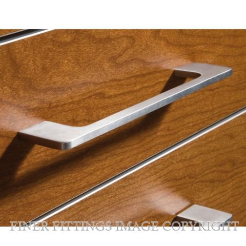 KATALOG DH247 THIN CABINET HANDLES