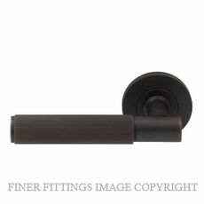 WINDSOR NIDO 8481-8489 VERGE LINEAR KNURL LEVER ON ROSE DARK ROMAN BRASS