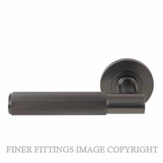 WINDSOR NIDO 8481-8489 VERGE LINEAR KNURL LEVER ON ROSE GRAPHIC NICKEL