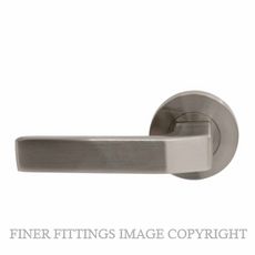 WINDSOR ASTRON QUBE BN LEVER ON ROSE BRUSHED NICKEL