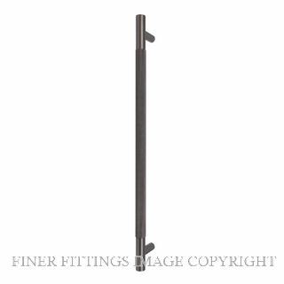 WINDSOR 8353-FF-GN DIAMOND KNURL PULL HANDLE (FF) 450MM GRAPHITE NICKEL